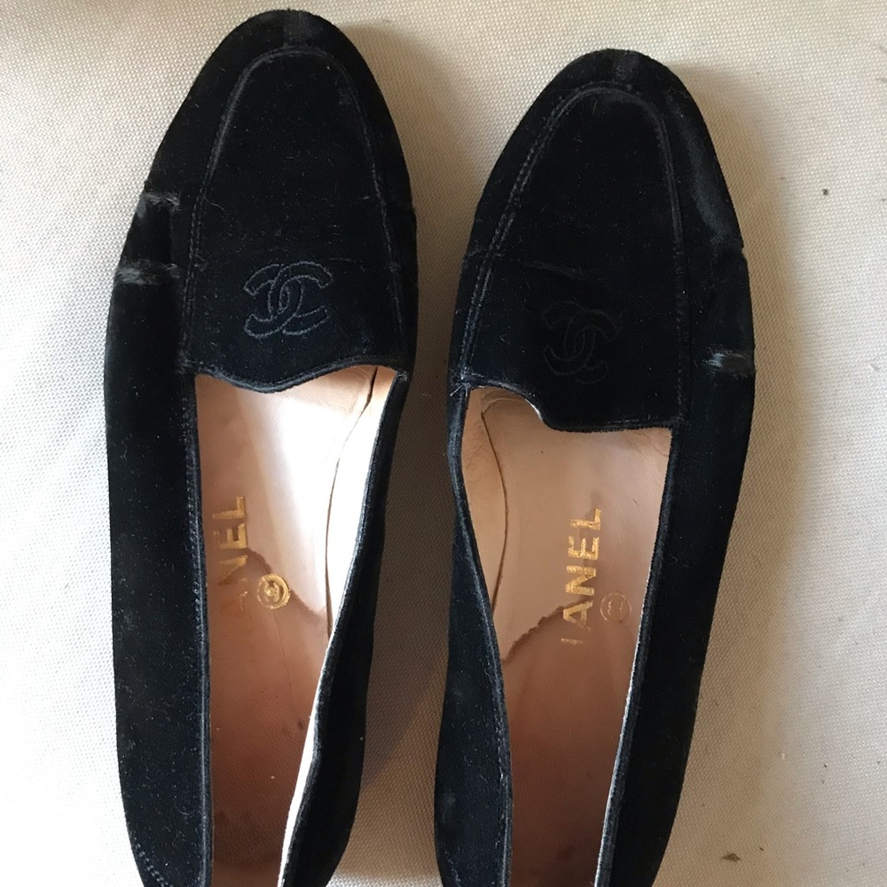 Vintage Black Chanel Velvet CC Flats Loafers